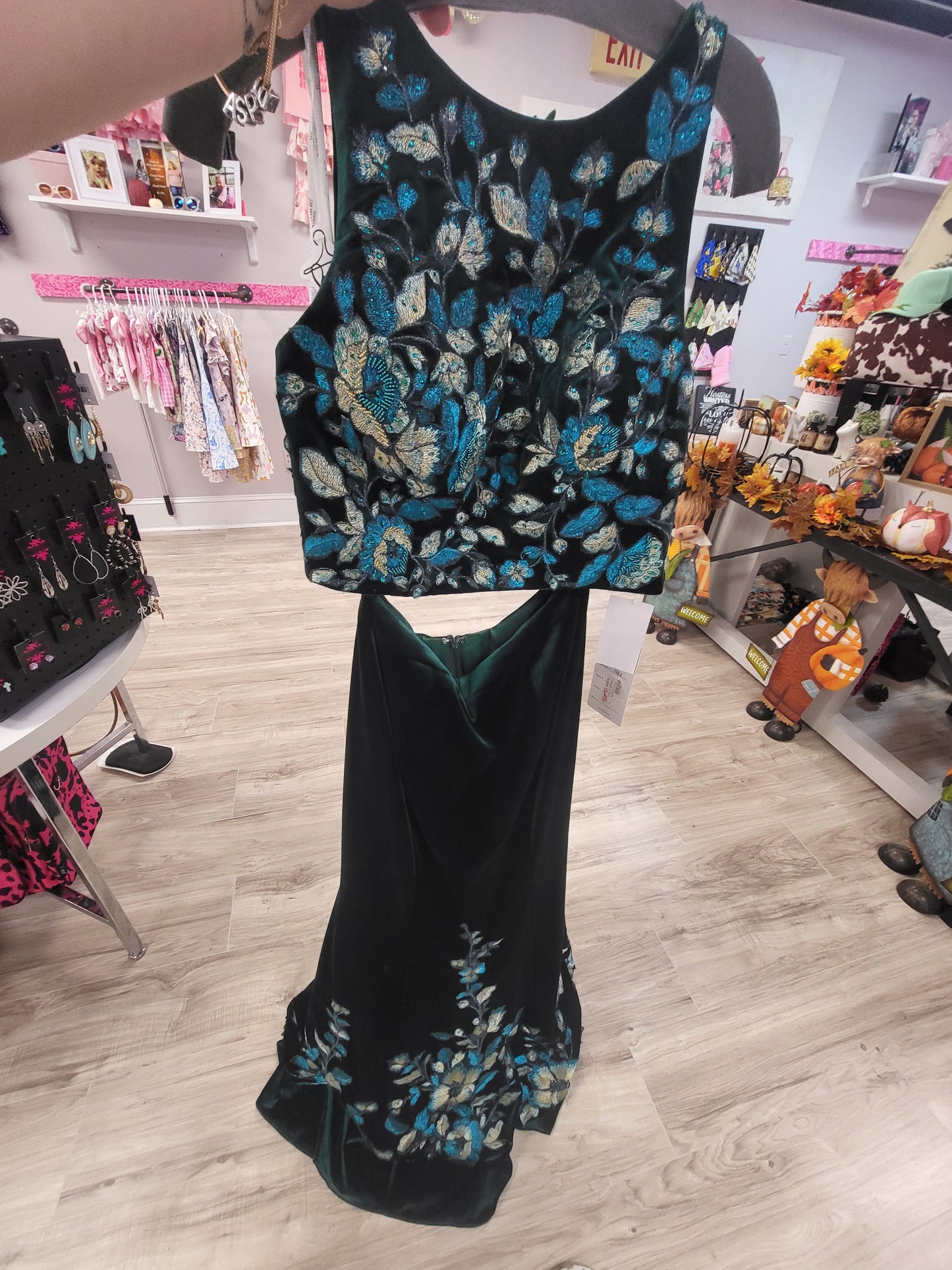 2 piece floral & velvet